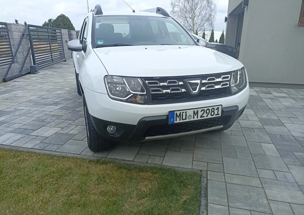 Dacia Duster cena 35500 przebieg: 102000, rok produkcji 2016 z Stronie Śląskie małe 154